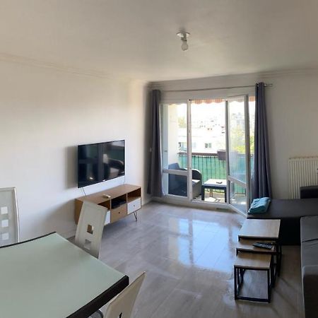 Appartement Avec Belle Vue Et Place De Parking Annemasse Bagian luar foto